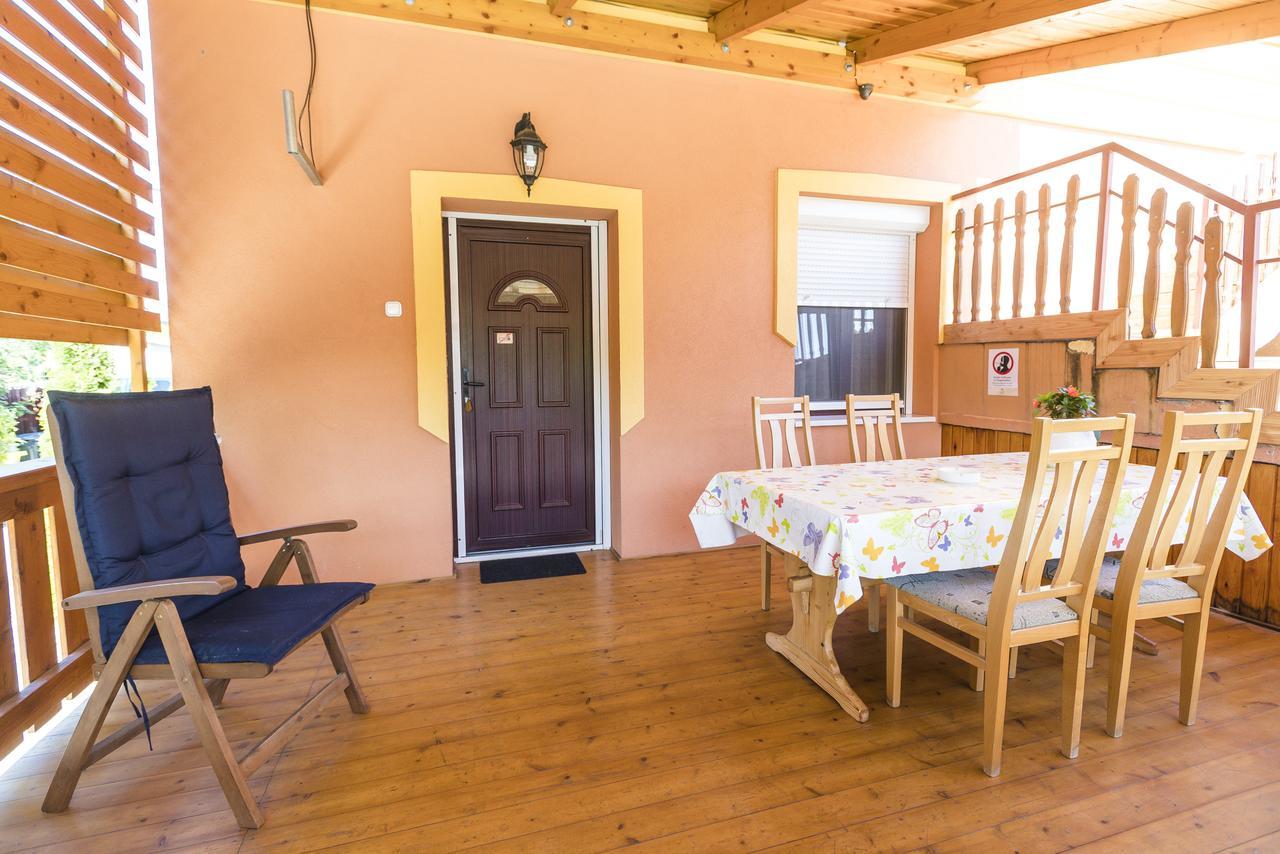 Almafa Apartmanház Eger Exterior foto