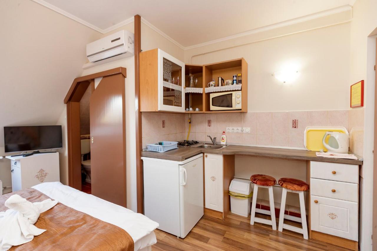 Almafa Apartmanház Eger Exterior foto