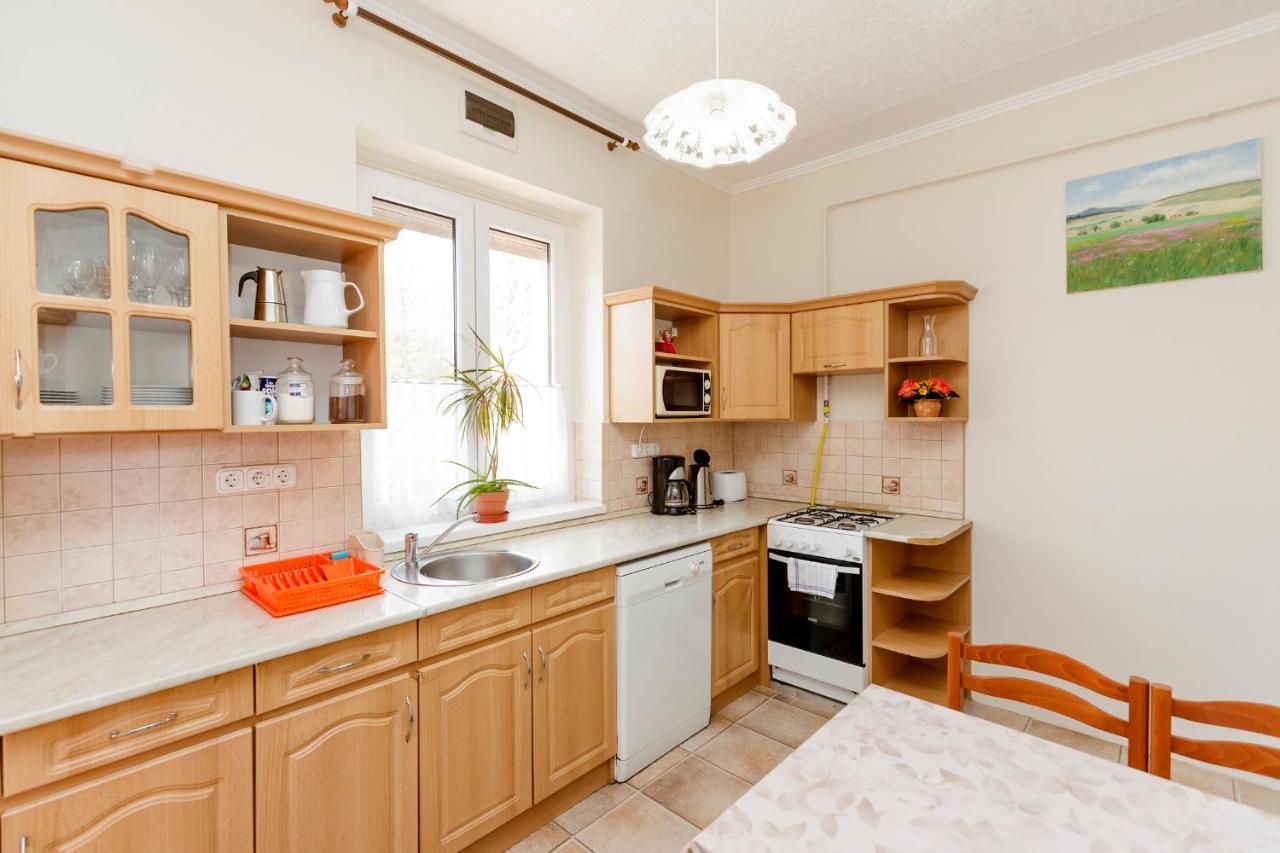 Almafa Apartmanház Eger Exterior foto